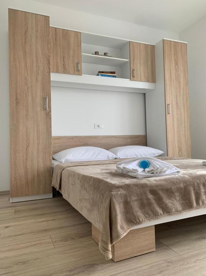 Rooms Viskic 拉布 外观 照片